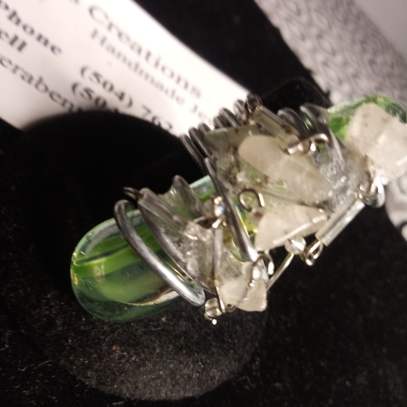 Jewelry - Picture 3 of 3